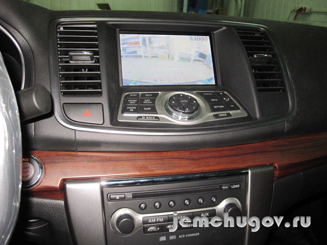 Штатный монитор Nissan Teana 