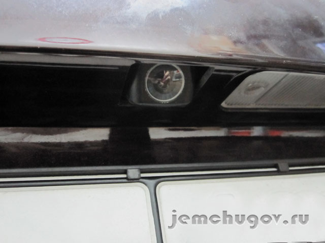 Фото камеры заднего вида на Hyundai Santa Fe 2006