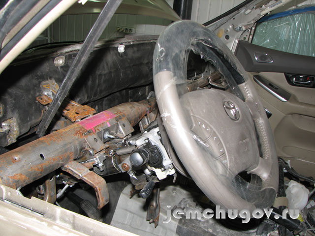 Снятая торпеда Land Cruiser 120 